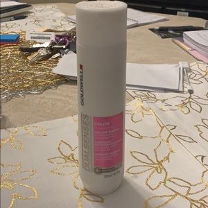 Gold well fade stop shampoo